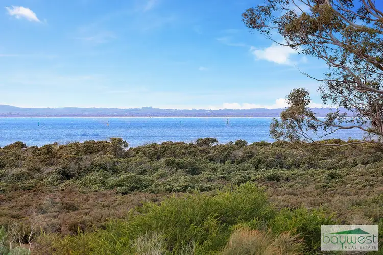 26 Salmon Street, Hastings VIC 3915
