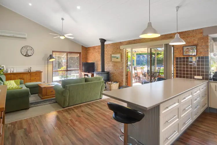6 Arnheim Place, North Nowra NSW 2541