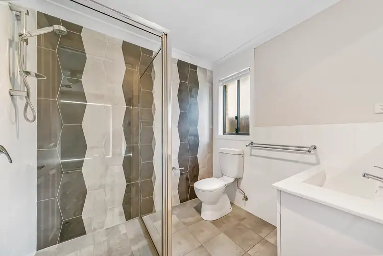 Seventh view of Homely house listing, 5 Bigwood Place, Goulburn NSW 2580