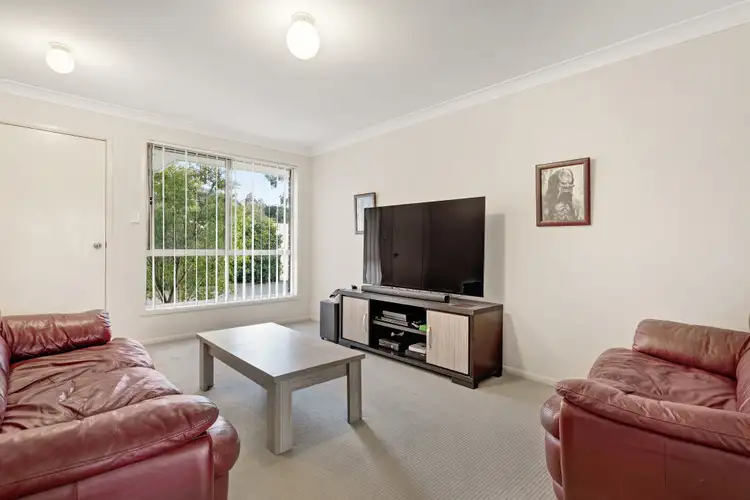 Third view of Homely unit listing, 2/39 Carnarvon Circuit, Ashtonfield NSW 2323