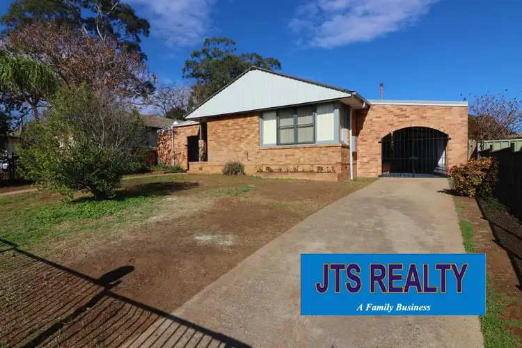 41 Tobruk Avenue, Muswellbrook NSW 2333
