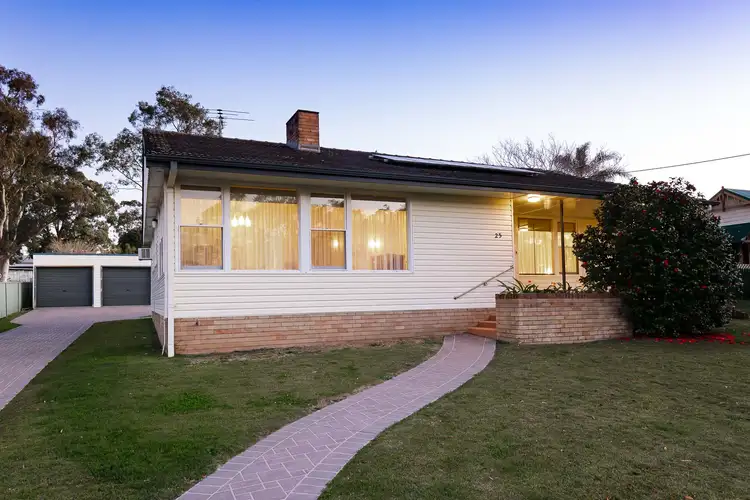 25 Robert Street, Tenambit NSW 2323