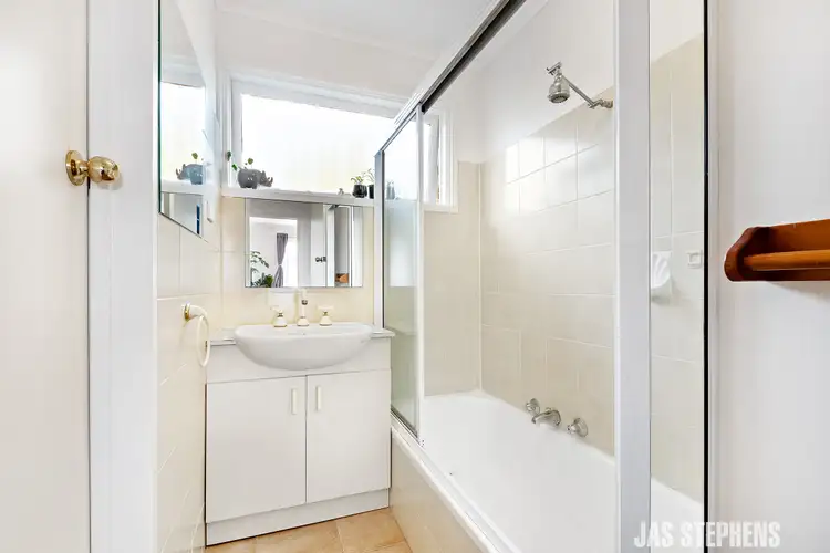 Fifth view of Homely villa listing, 6/42 Bradley Street, Newport VIC 3015