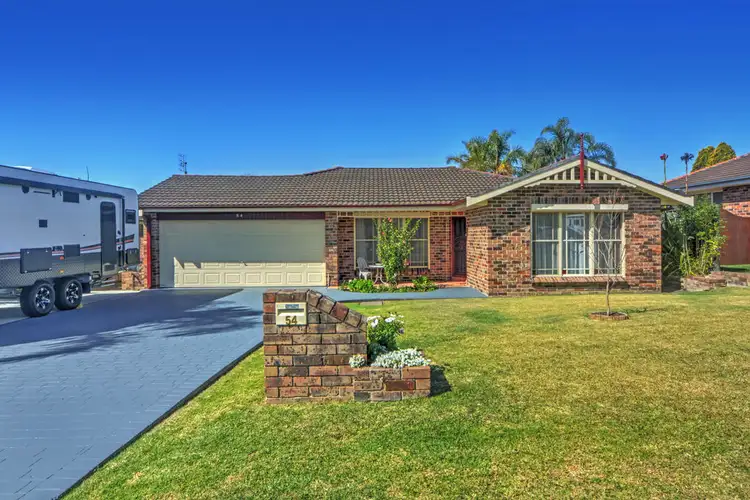 54 Jasmine Drive, Bomaderry NSW 2541