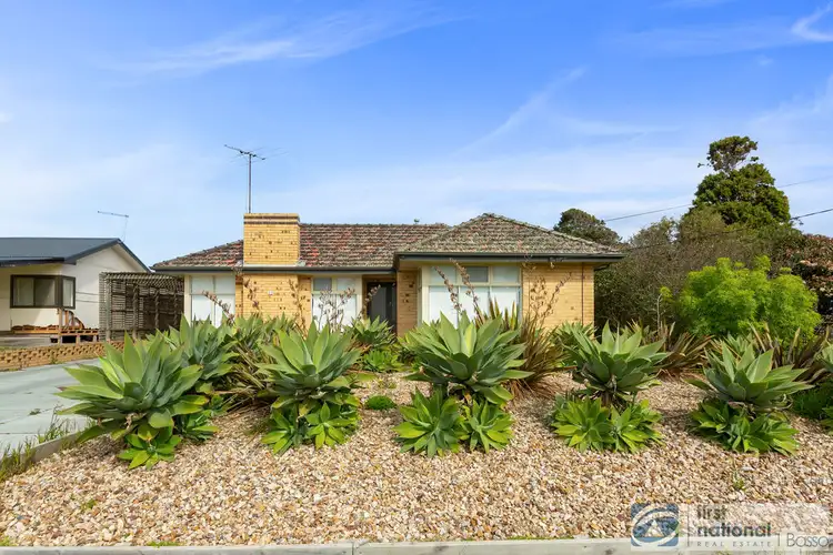 33 Mark Street, Rosebud VIC 3939