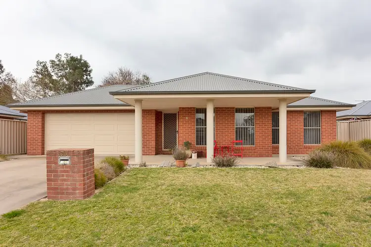 Main view of Homely house listing, 82 Cornwall Avenue, Hamilton Valley NSW 2641
