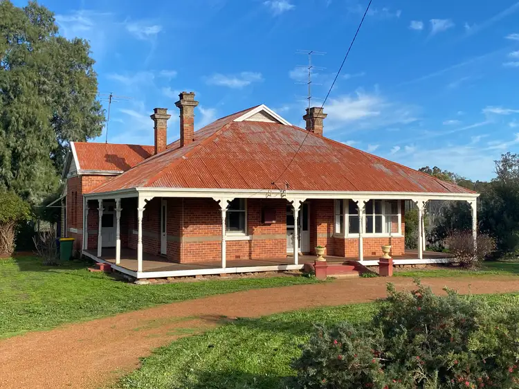33 Clifford St, York WA 6302