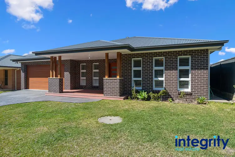 42 Coaster Circuit, Vincentia NSW 2540