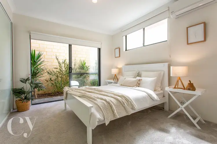 44 Lullworth Terrace, North Coogee WA 6163