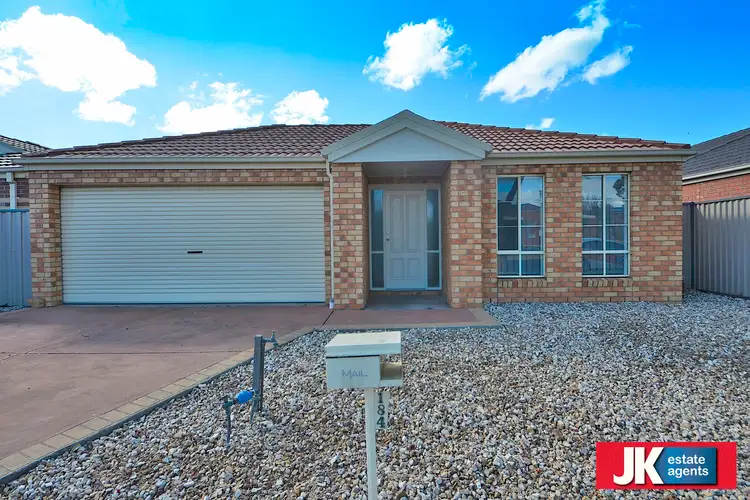 184 Thames Blvd, Tarneit VIC 3029