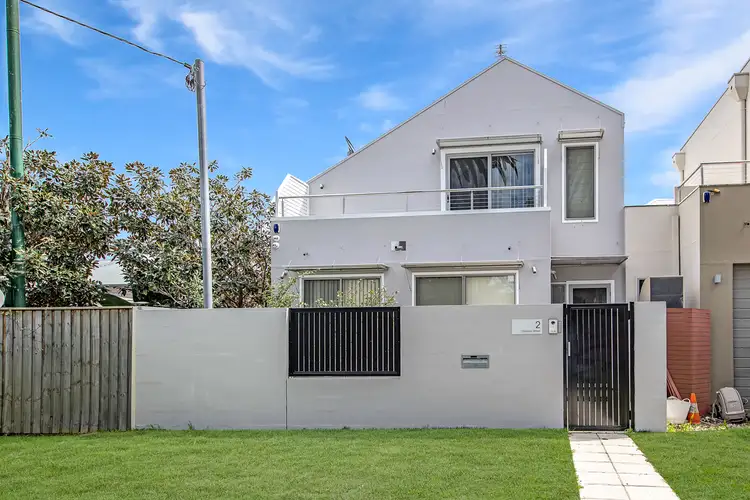 2 Chaucer Street, Hamilton NSW 2303