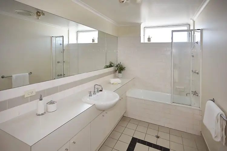 Sixth view of Homely apartment listing, 13/161 Sturt Street, Southbank VIC 3006