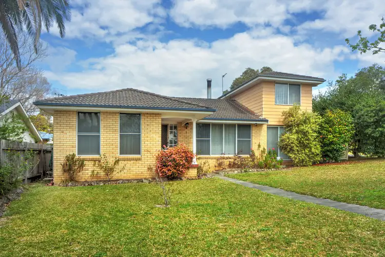 2 Fuchsia Crescent, Bomaderry NSW 2541