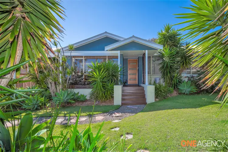 94 Macquarie Grove, Caves Beach NSW 2281
