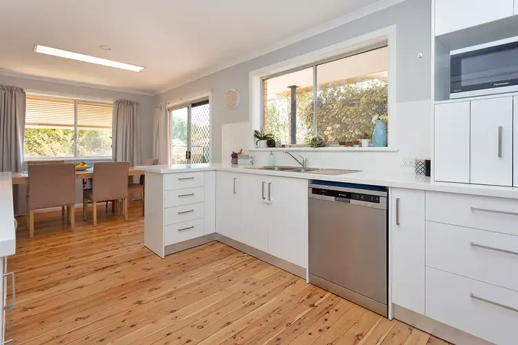Sixth view of Homely house listing, 518 Kotthoff Street, Lavington NSW 2641