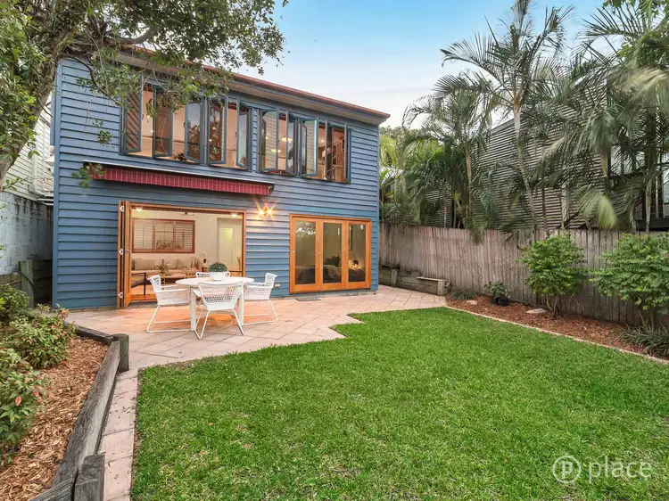7 Sackville Street, Milton QLD 4064