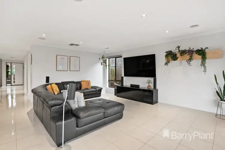 Fifth view of Homely house listing, 5 Tiverton Circuit, Mooroolbark VIC 3138