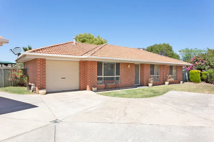 2/34 Saville Avenue, Lavington NSW 2641