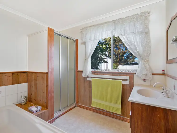 Fifth view of Homely house listing, 20 Ellen Avenue, Seaspray VIC 3851