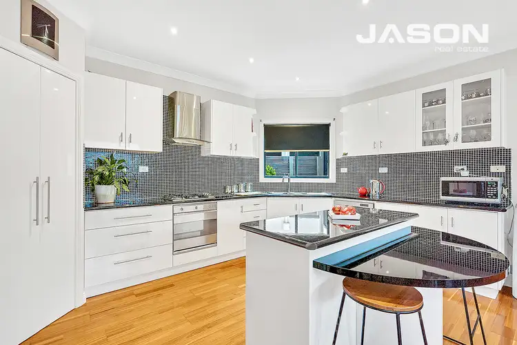 Sixth view of Homely house listing, 4 Perth Court, Gowanbrae VIC 3043