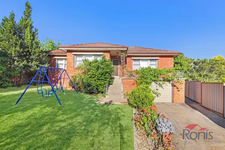 2 Hillview Ave, Bankstown NSW 2200