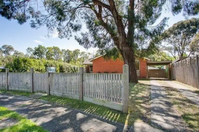 8 Torrens Court, Hastings VIC 3915