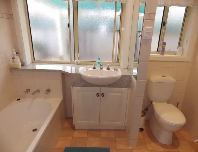 Sixth view of Homely house listing, 4 SARRE CLOSE, Whyalla Stuart SA 5608