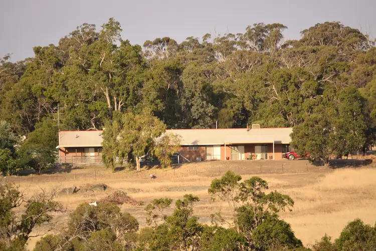 3935 Great Southern Hwy, York WA 6302