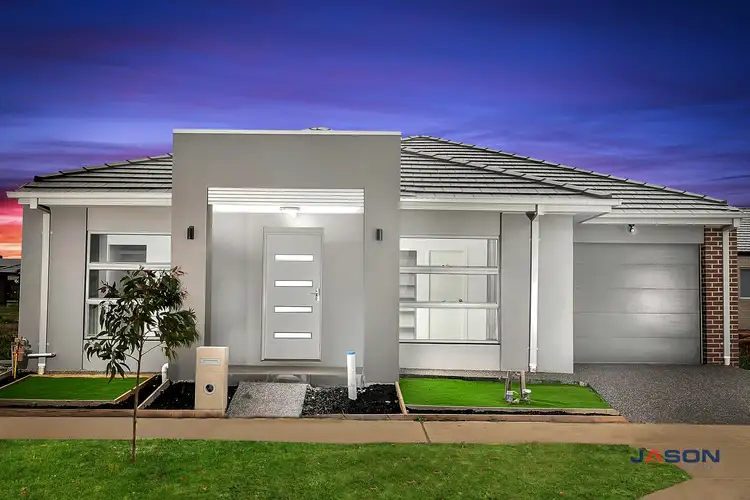 6 Tynemouth Way, Donnybrook VIC 3064