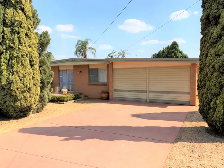 18 Mcfarlane Street, Wilsonton QLD 4350