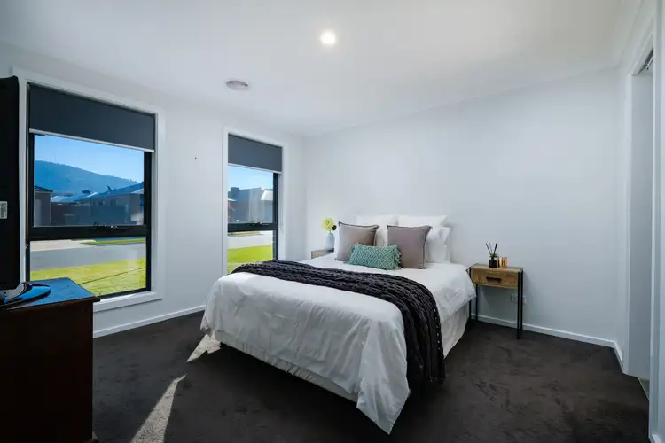 Sixth view of Homely house listing, 19 Lankester
Court, Thurgoona NSW 2640