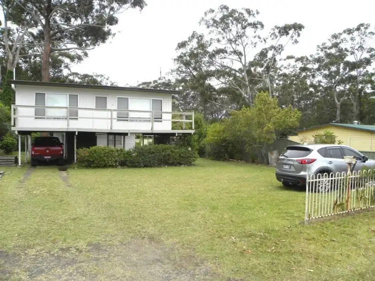 19 Glanville Rd, Sussex Inlet NSW 2540