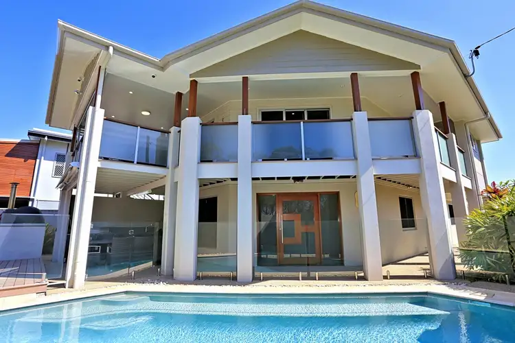 7 Esplanade, Woodgate QLD 4660
