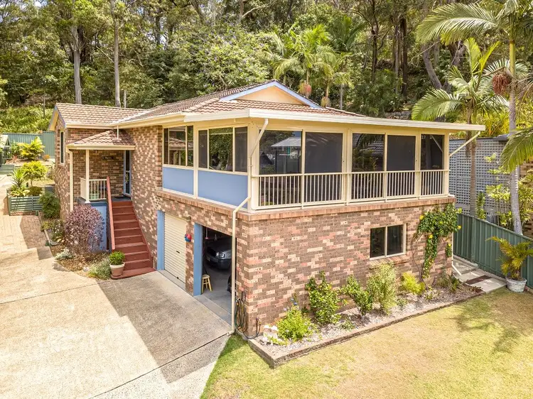 Second view of Homely house listing, 1/2 Lydred St, Saratoga NSW 2251