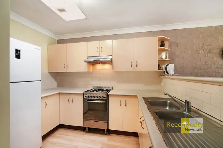 Second view of Homely house listing, 2/6 Lee Crescent, Birmingham Gardens NSW 2287