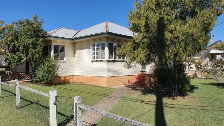 2 Gillam Street, Warwick QLD 4370