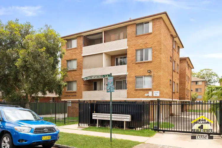 15/8 Drummond Street, Warwick Farm NSW 2170