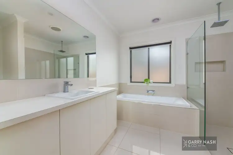 Sixth view of Homely house listing, 8 Frangipani Place, Wangaratta VIC 3677