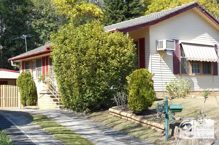 35 Lodge Avenue