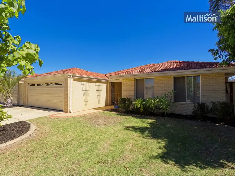 32 Salesian Court, Queens Park WA 6107