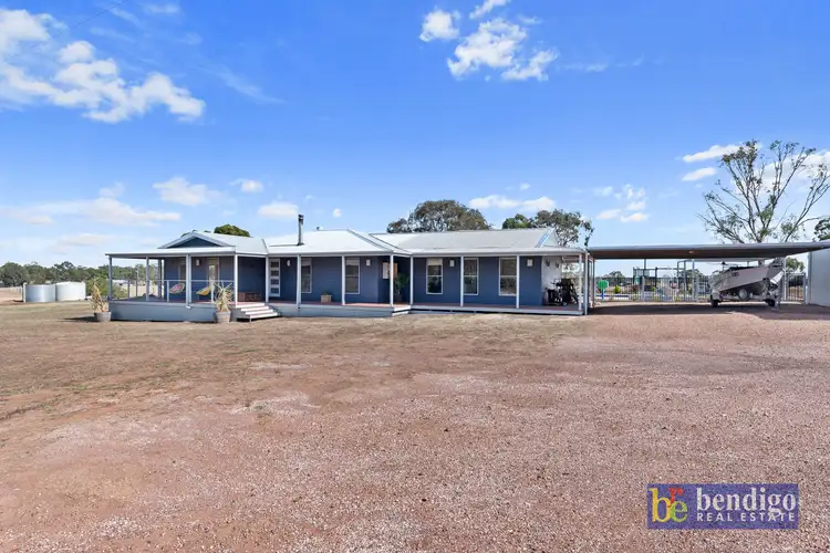 25 Wattle Grove, Neilborough VIC 3570