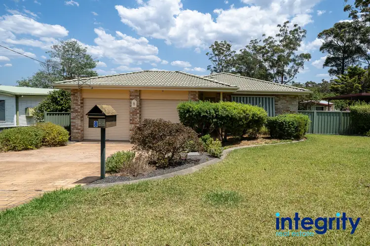 8 Pangari Crescent, St Georges Basin NSW 2540