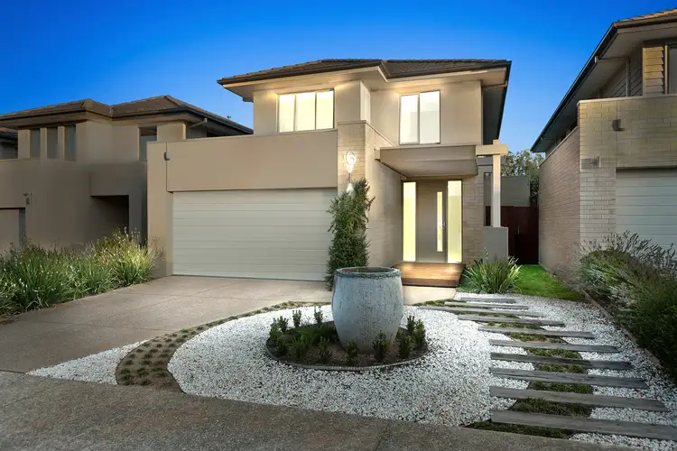 6 PEMBERTON LANE, Sandhurst VIC 3977