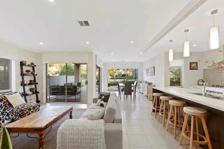 Fourth view of Homely house listing, 6 PEMBERTON LANE, Sandhurst VIC 3977