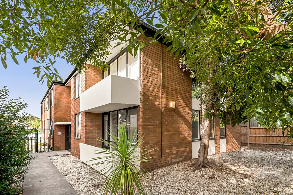 Main view of Homely apartment listing, 1/33 Grove Road, Hawthorn VIC 3122