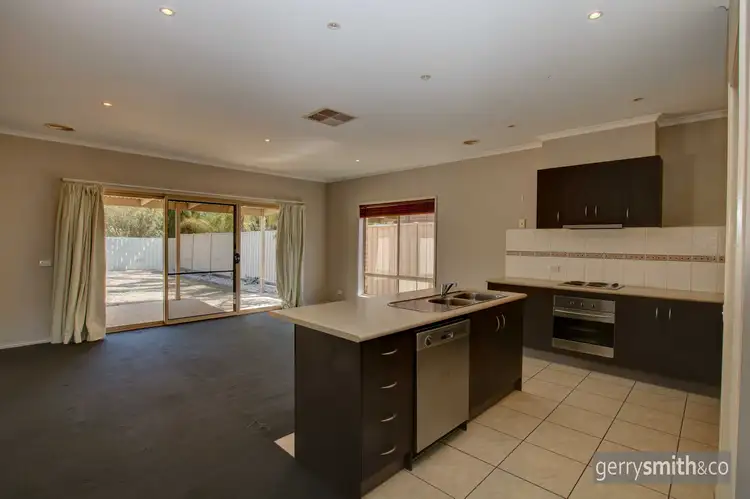 Fifth view of Homely house listing, 2/10 McTavish Boulevard, Horsham VIC 3400