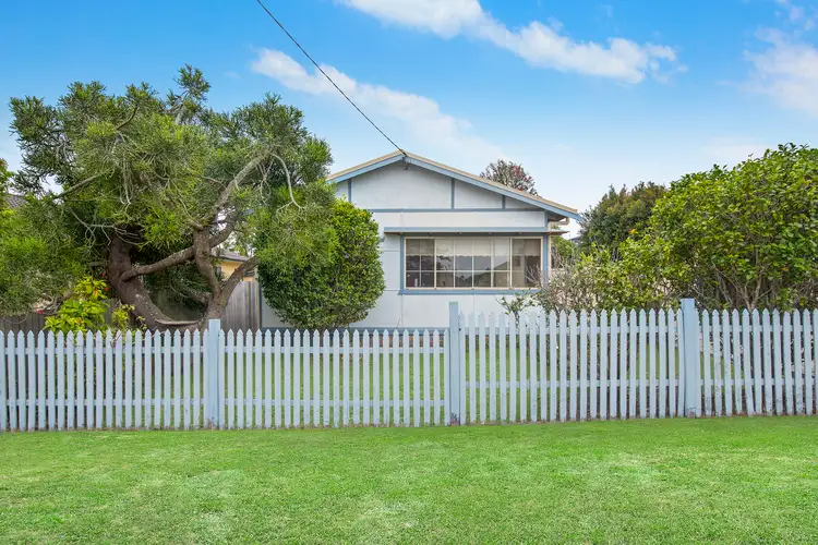 38 Stella St