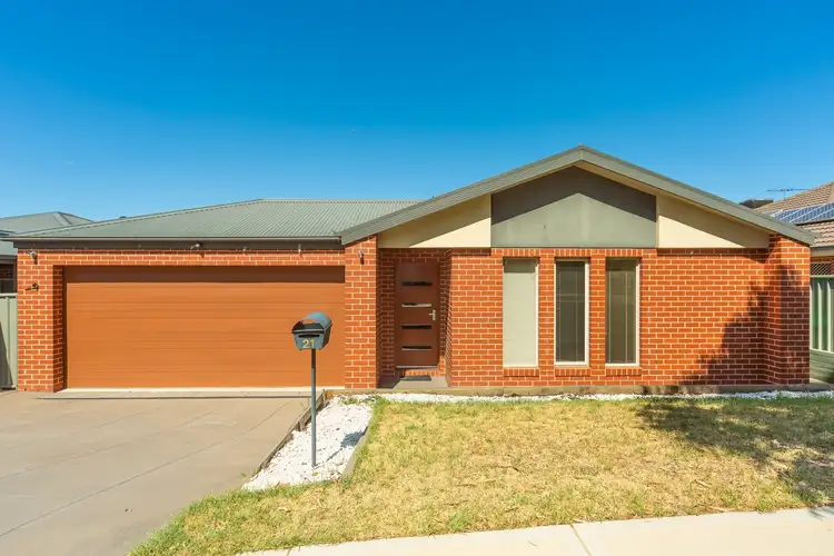 Third view of Homely house listing, 2/21 Honeyeater Circuit, Thurgoona NSW 2640