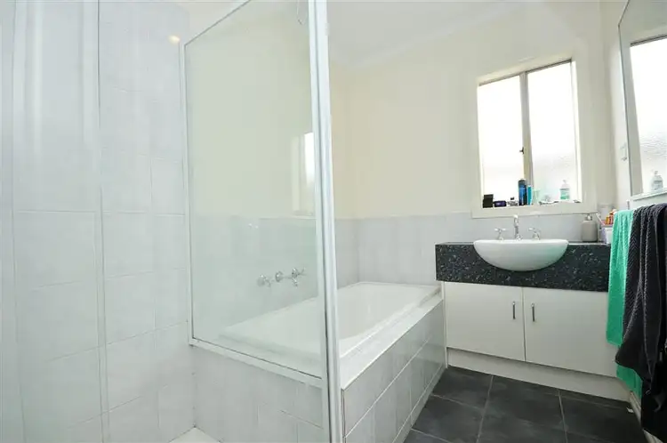 Sixth view of Homely unit listing, 1/44 Waratah Avenue, Tullamarine VIC 3043