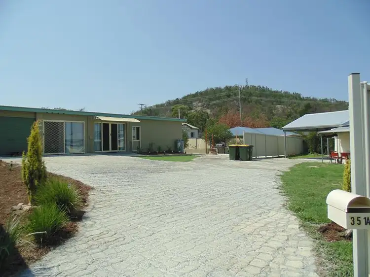 35 Pike Street, Stanthorpe QLD 4380